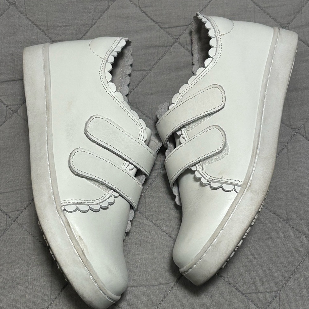 Lamour | Size 2 White Scalloped Strap Sneakers